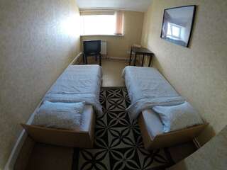 Хостел Литвич Нижний Новгород Номер стандарт с 2 односпальными кроватями-1